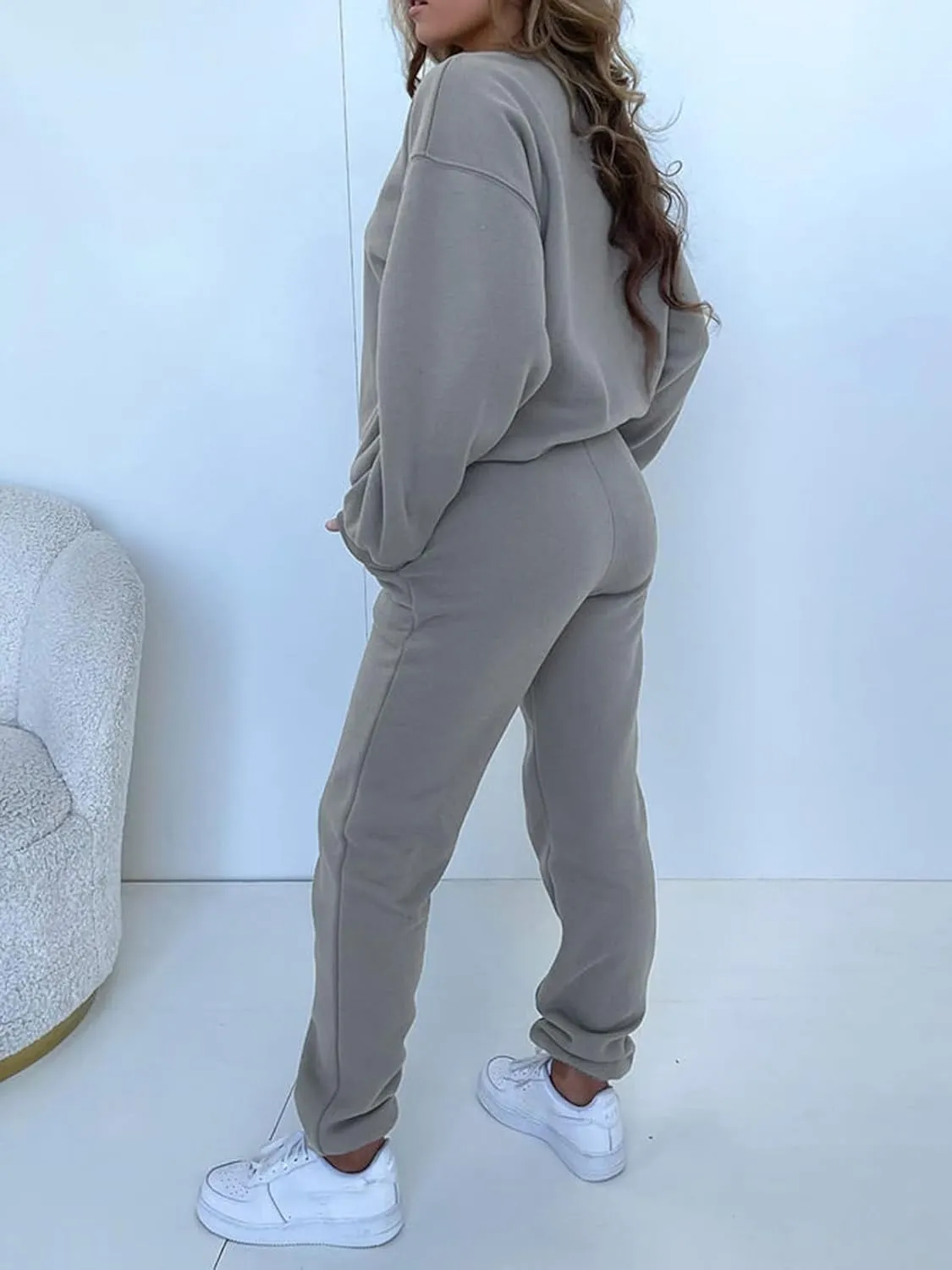 Alunzoem Jogger Sets for Women 2 Piece Sweatsuit Outfits Long Sleeve Pullover Sweatshirt Pants Set Tracksuit