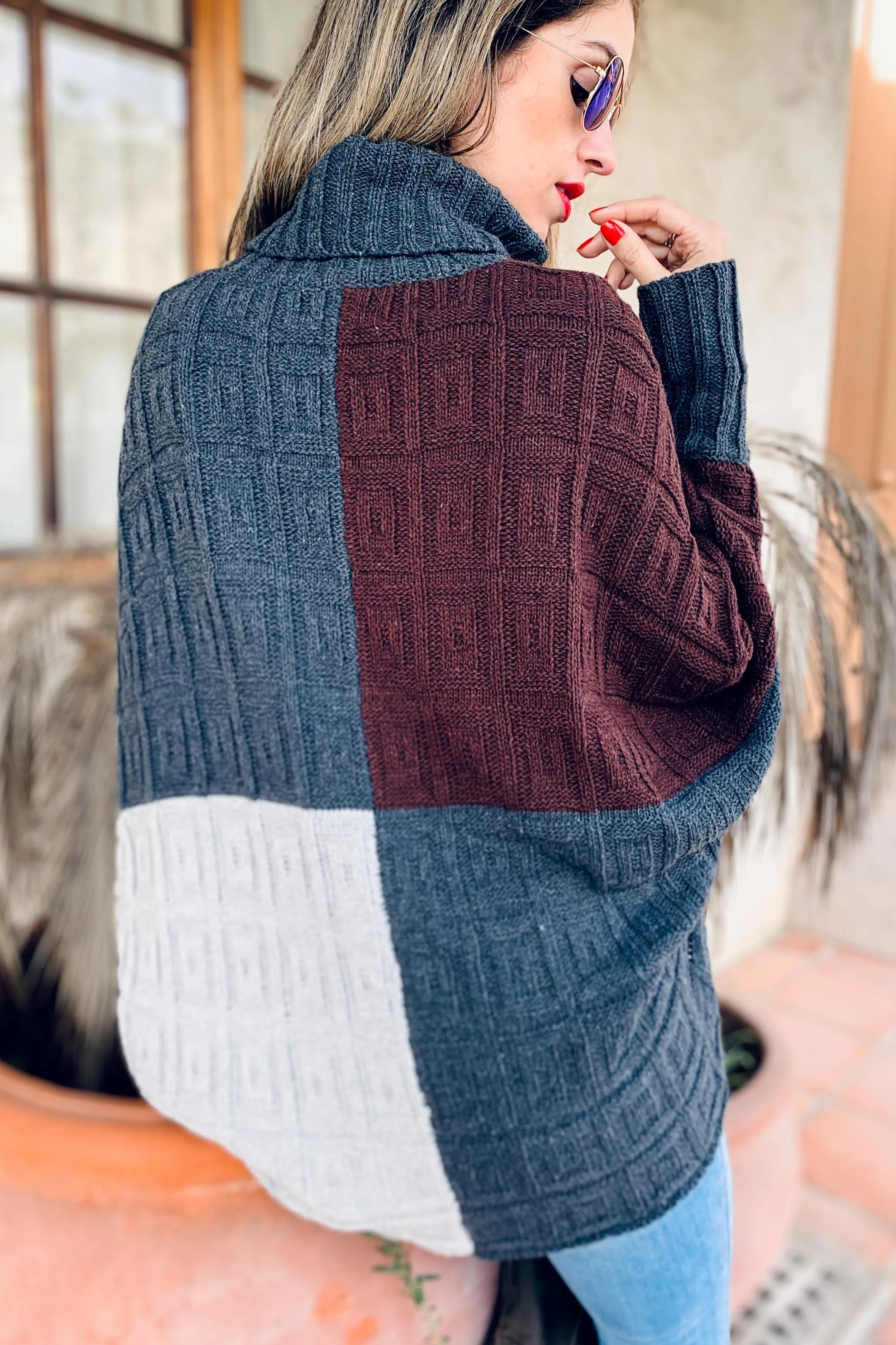 Color Block Dolman Sleeve Turtleneck Knit Sweater