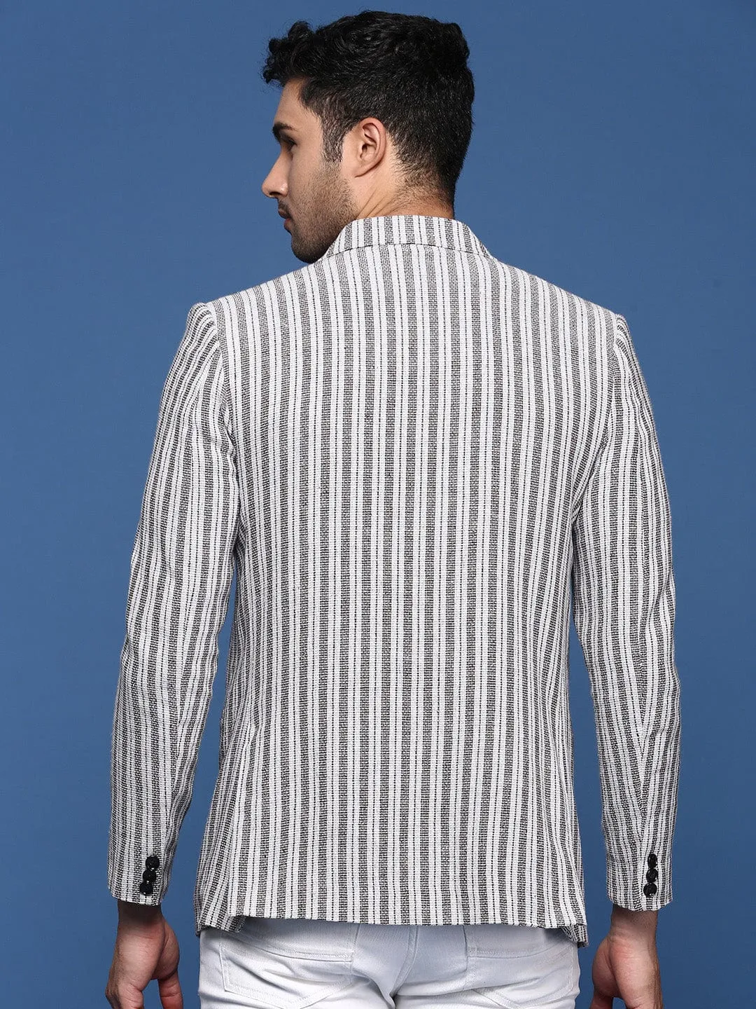 Men Grey Notched Lapel Slim Fit Single Breasted Blazer