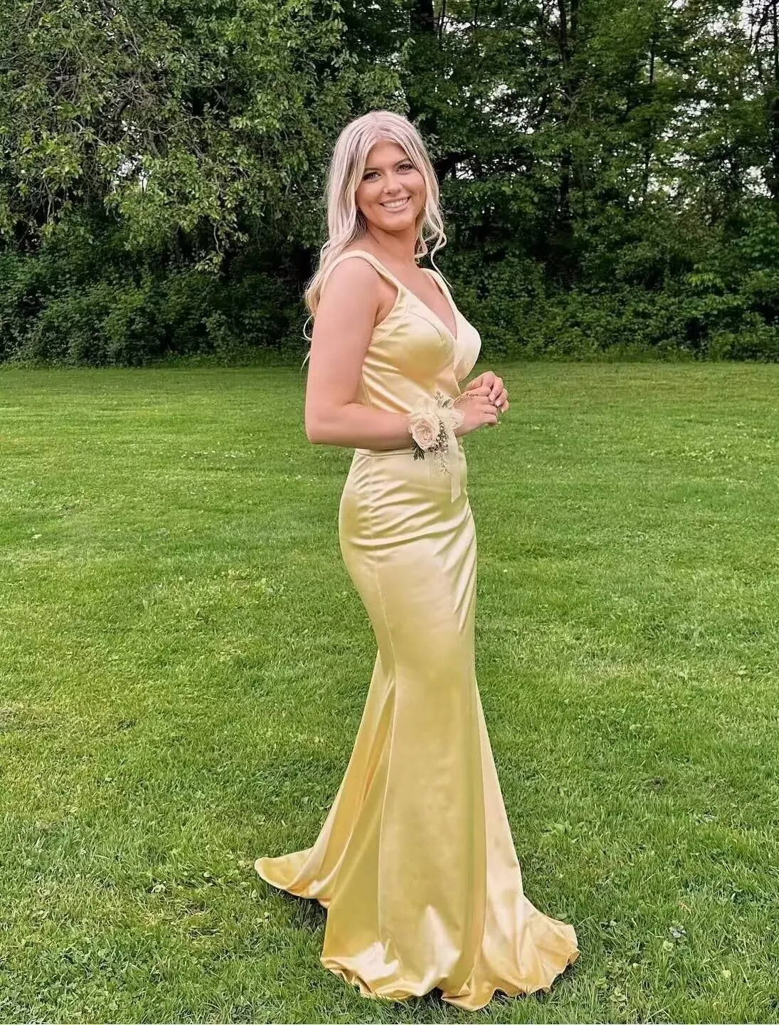 Satin Bridesmaid Dresses Backless Mermaid Prom Formal Evening Gowns Long Spaghetti Straps Cocktail Party Dress