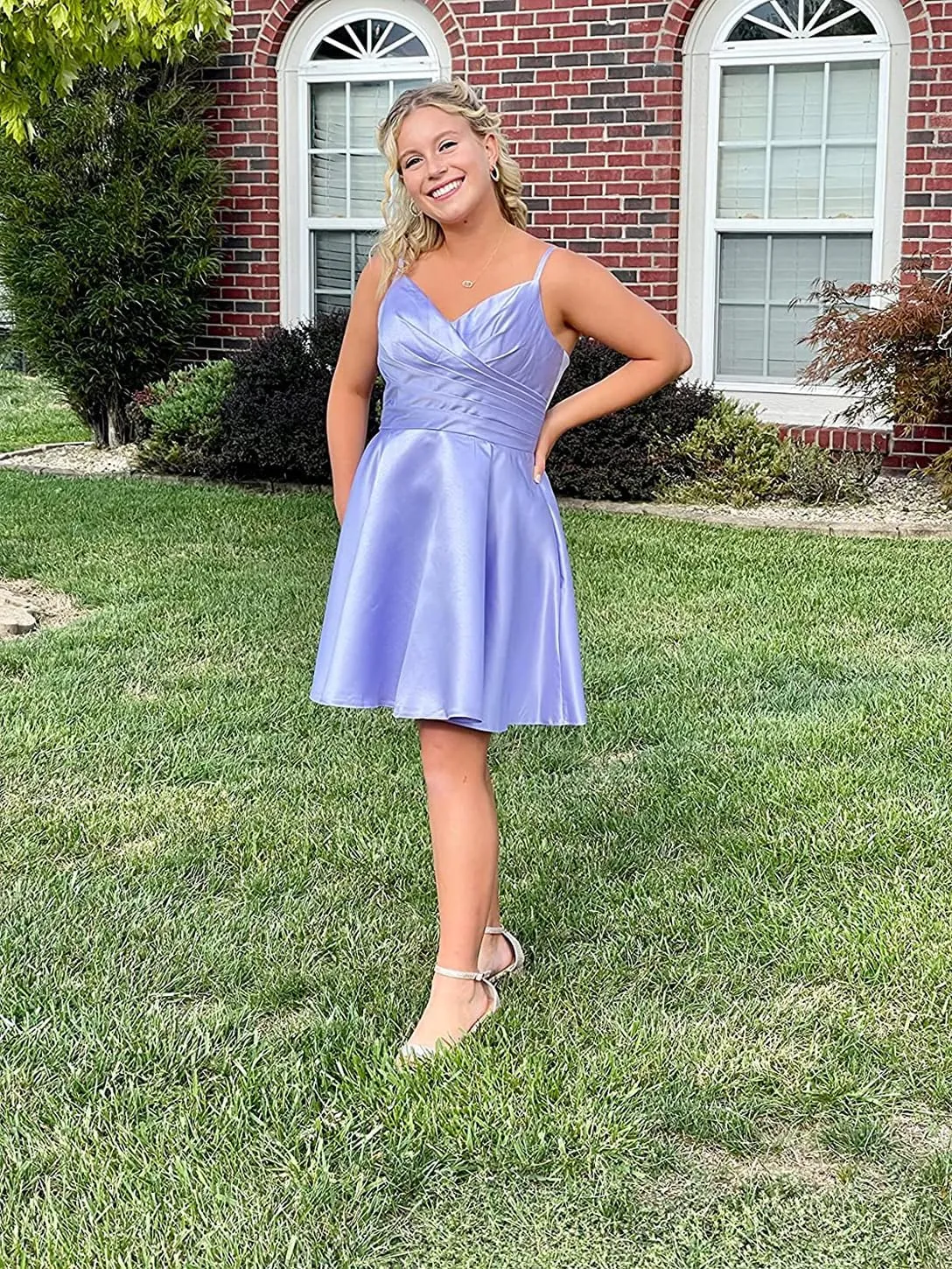 Stylefun Women's V-Neck Short Homecoming Dresses for Teens 2025 Spaghetti Strap Prom Dress with Pocket CYM025