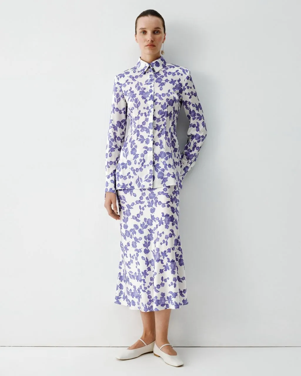 Tailored silk blouse with floral print